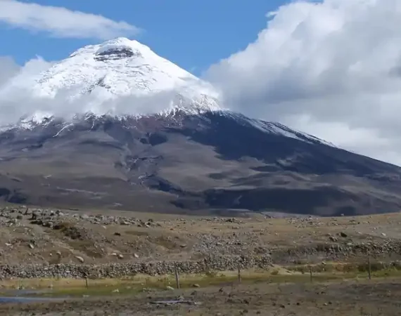 Vulkan Cotopaxi in Ecuador