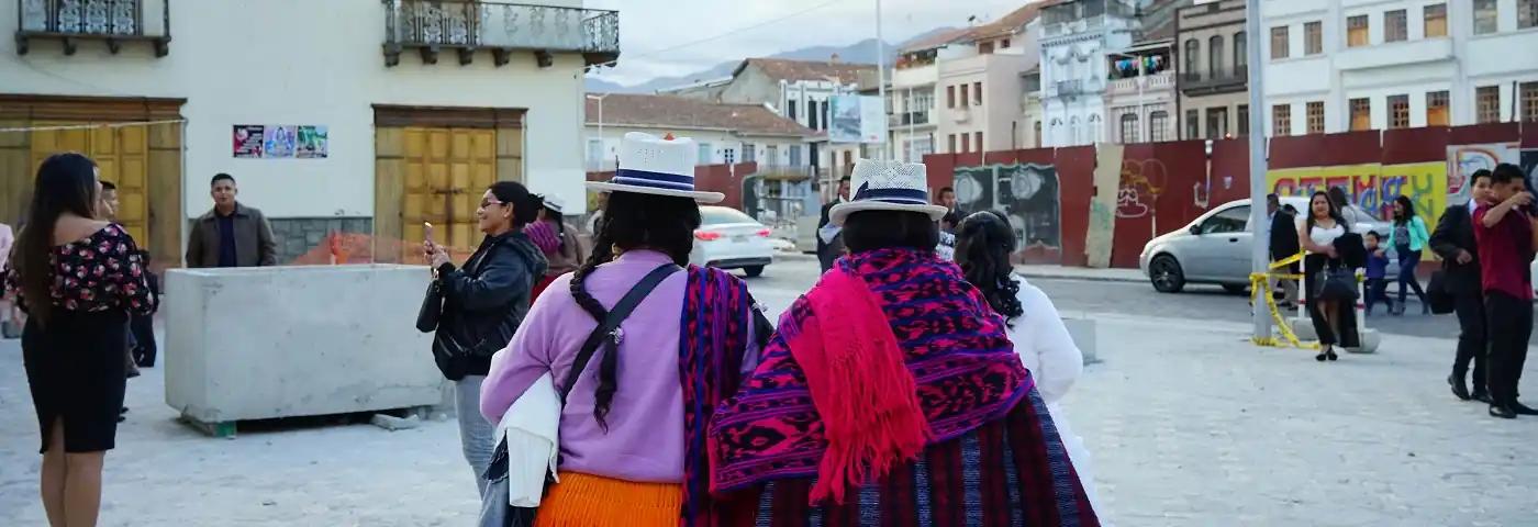 Frauen mit Panama Hüten in Cuenca