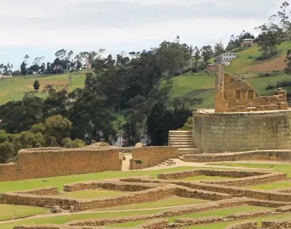 Panoramaansicht über die Ruinenanlage von Ingapirca