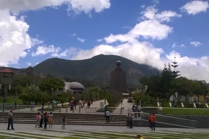 Mitad de Mundo