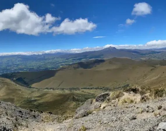 Panoramablick über die Landschaft in der Umgebung des Pasochoa