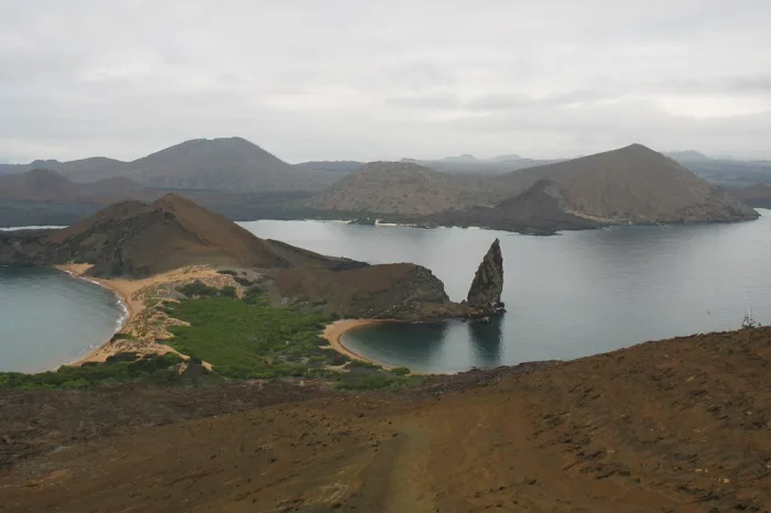 Pinnacle rock bartolome