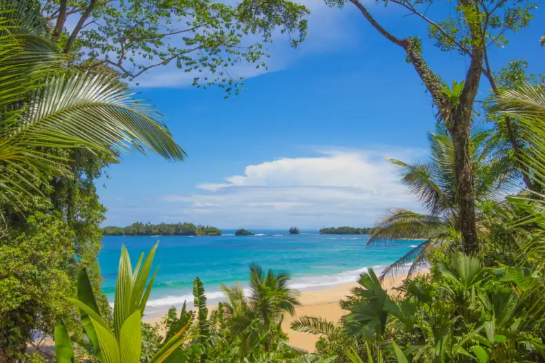 Turtle Beach vom Red Frog Beach aus