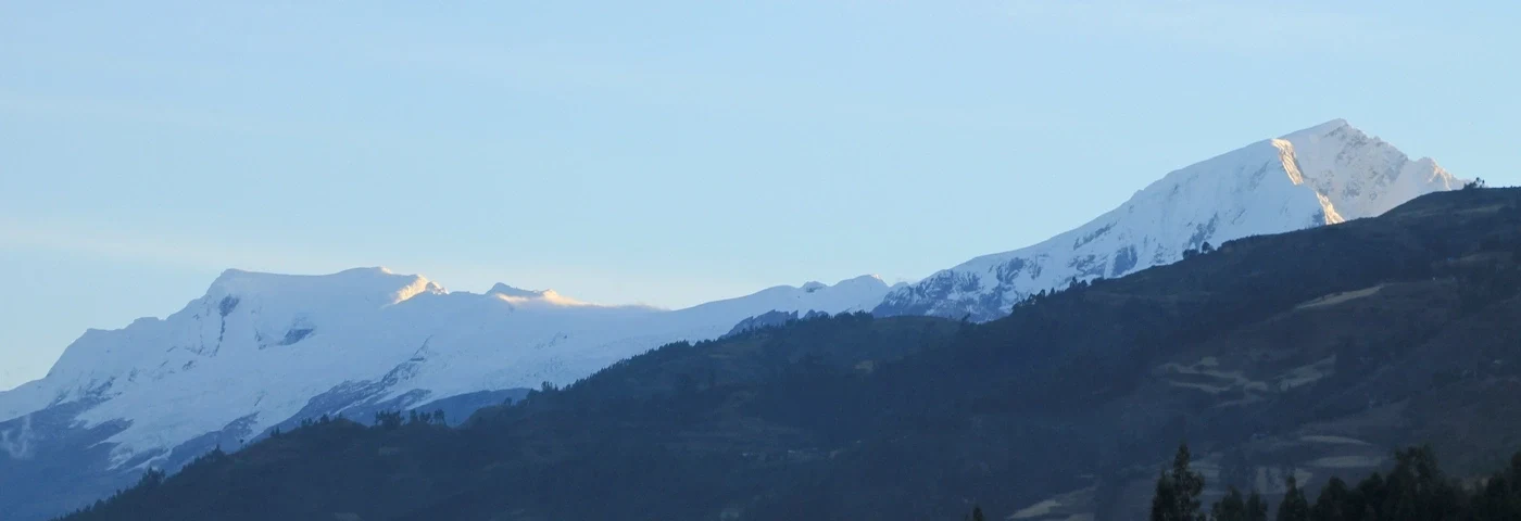 berglandschaft huaraz peru banner
