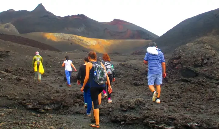 sierra-negra-vulkan-isabela-galapagos Wanderung durch die Landschaft um den Vulkan Sierra Negra