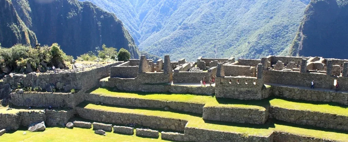 machu picchu mauern peru banner