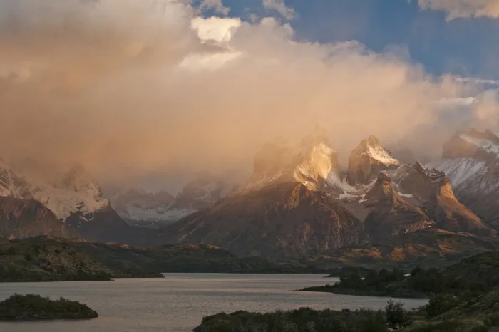 parque nacional torres del paine chile